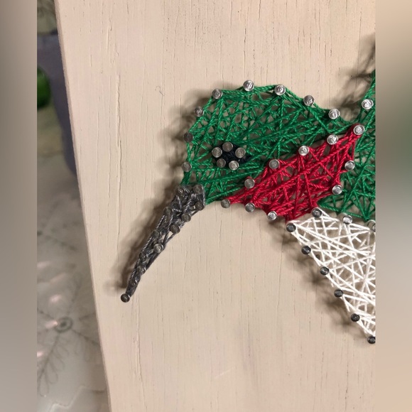 String & nails hummingbird - Picture 2 of 9